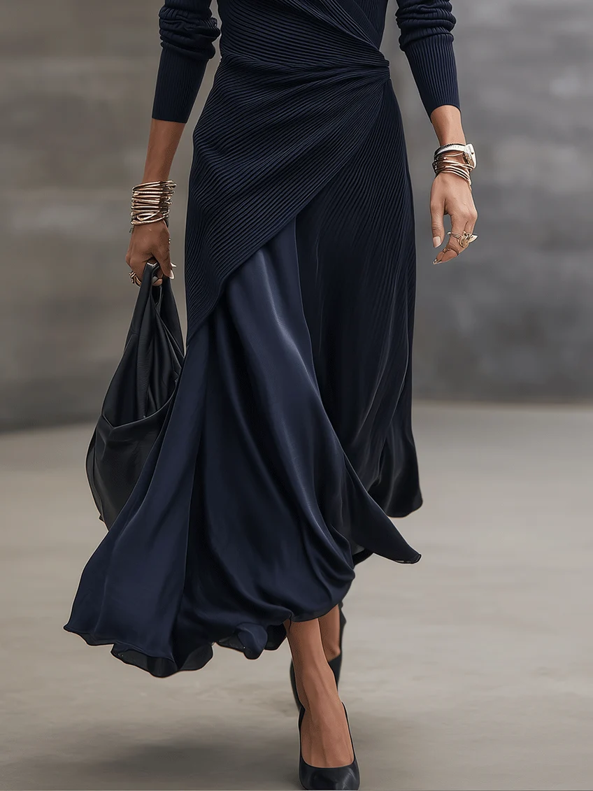 Loredana | Abito maxi asimmetrico con scollo a V e inserti in raso blu navy