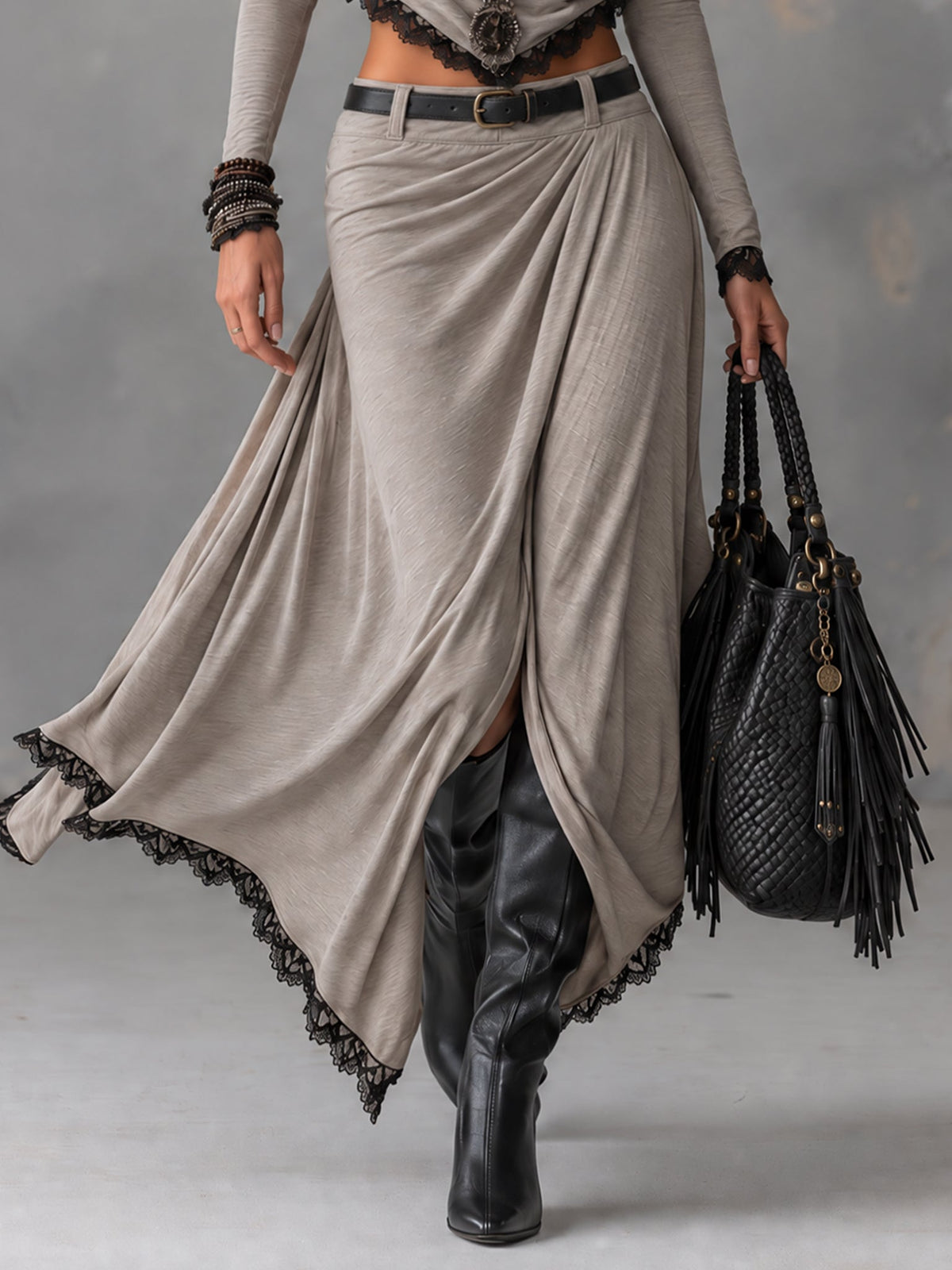 Noa | Completo con top corto elasticizzato a collo drappeggiato grigio e gonna lunga con spacco (cintura inclusa)