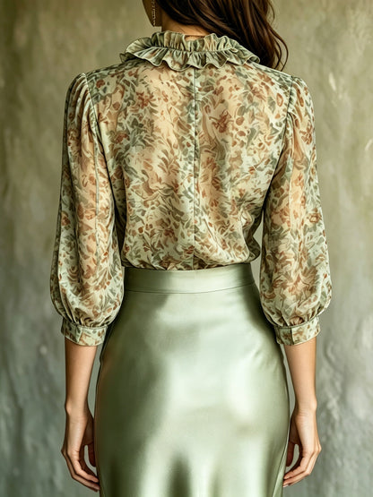 Antonella | Blusa elegante con volant floreali e minigonna di raso