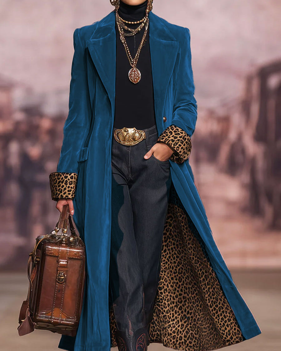 Alejandra | Cappotto Lungo in Velluto con Fodera Leopardata