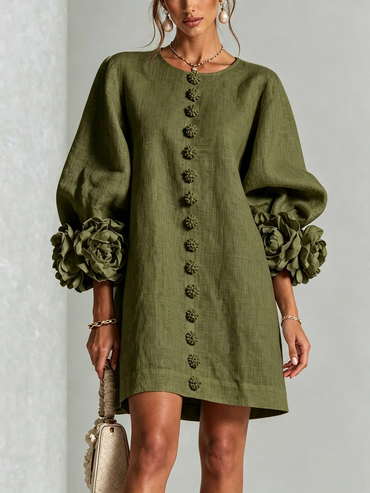 Vestito floreale con maniche a sbuffo e scollo rotondo