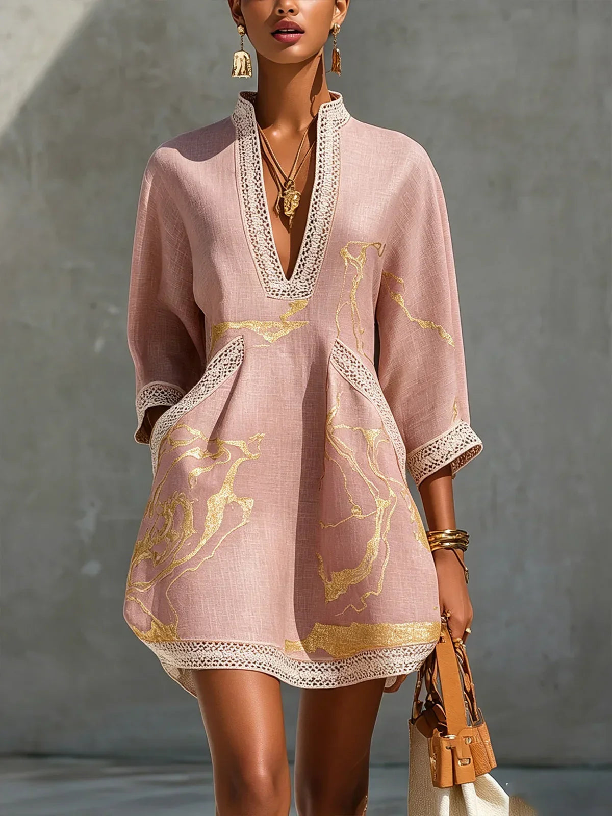 Donatella | Minivestito nero con stampa marmo dorato e pizzo crochet