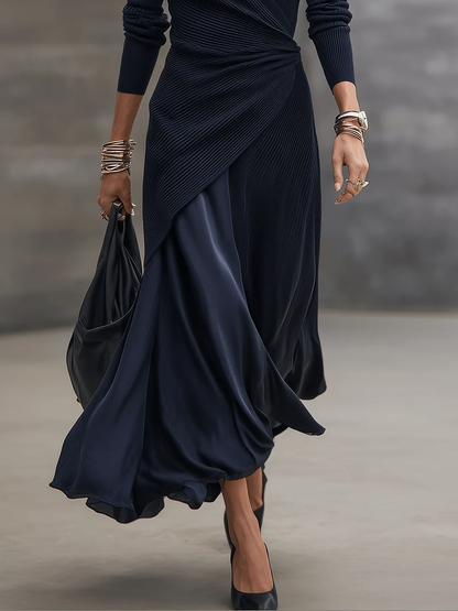 Loredana | Abito maxi asimmetrico con scollo a V e inserti in raso blu navy