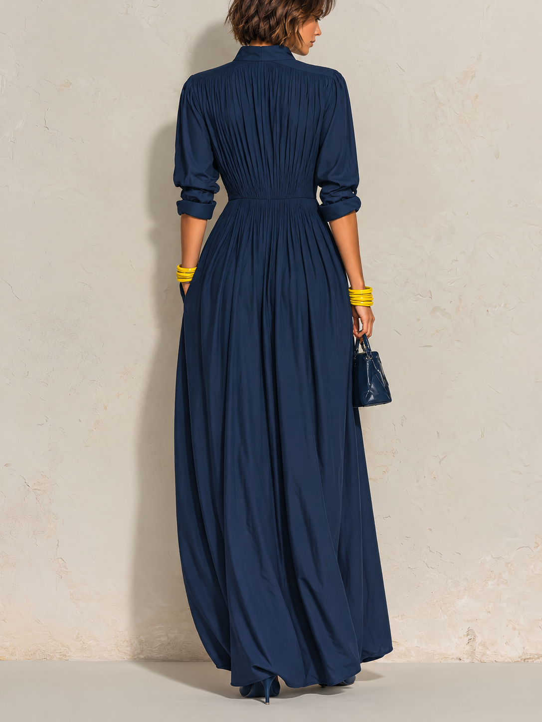 Alma | Abito lungo plissettato blu navy con scollo a V