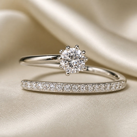 Anello Glow in zirconia con placcatura in oro bianco