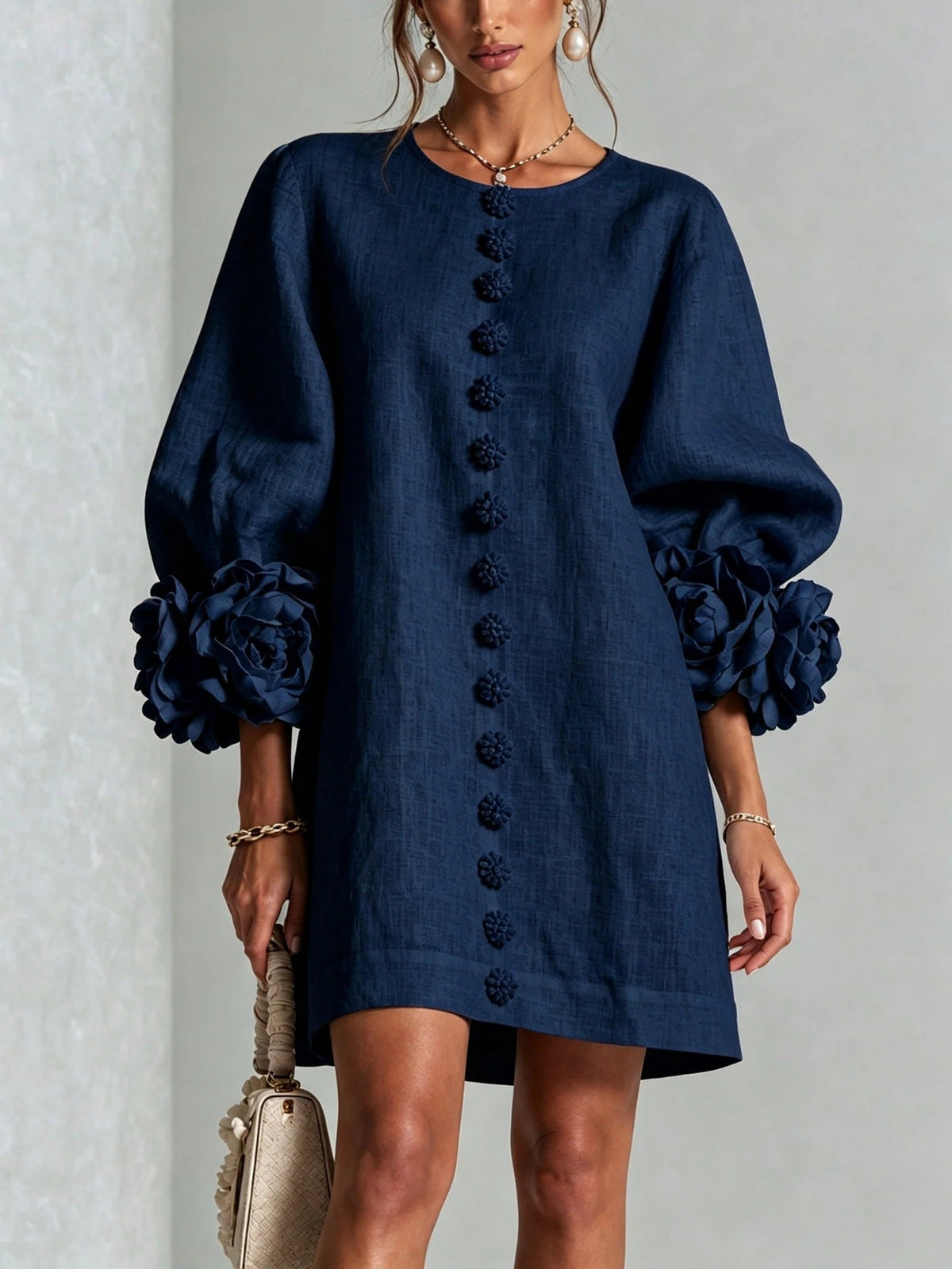 Vestito floreale con maniche a sbuffo e scollo rotondo